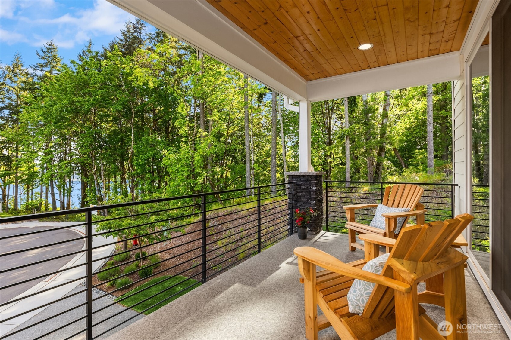 1762 NE Crystallia Court Poulsbo WA 98370