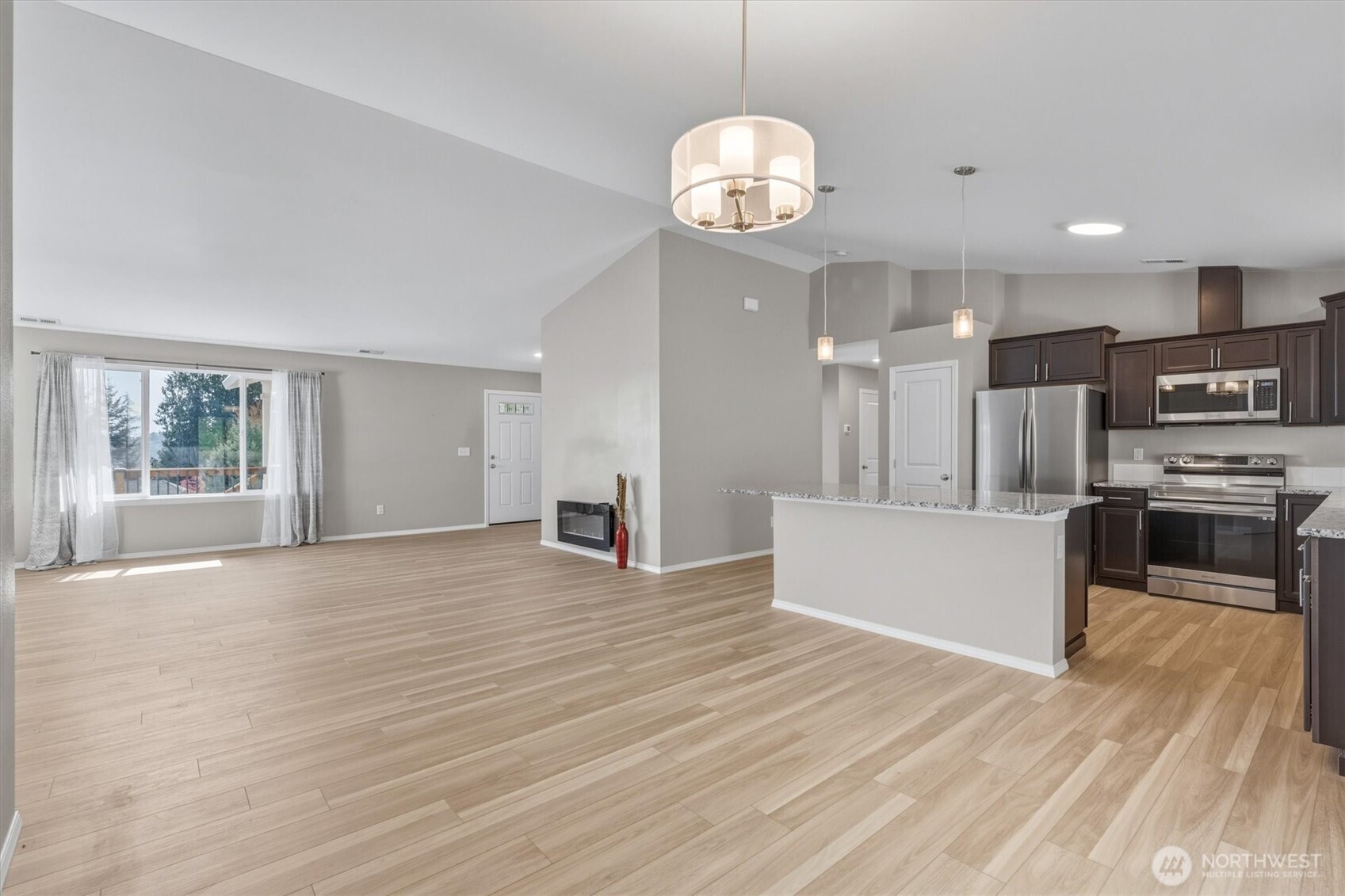 9 Curtis Longview WA 98632
