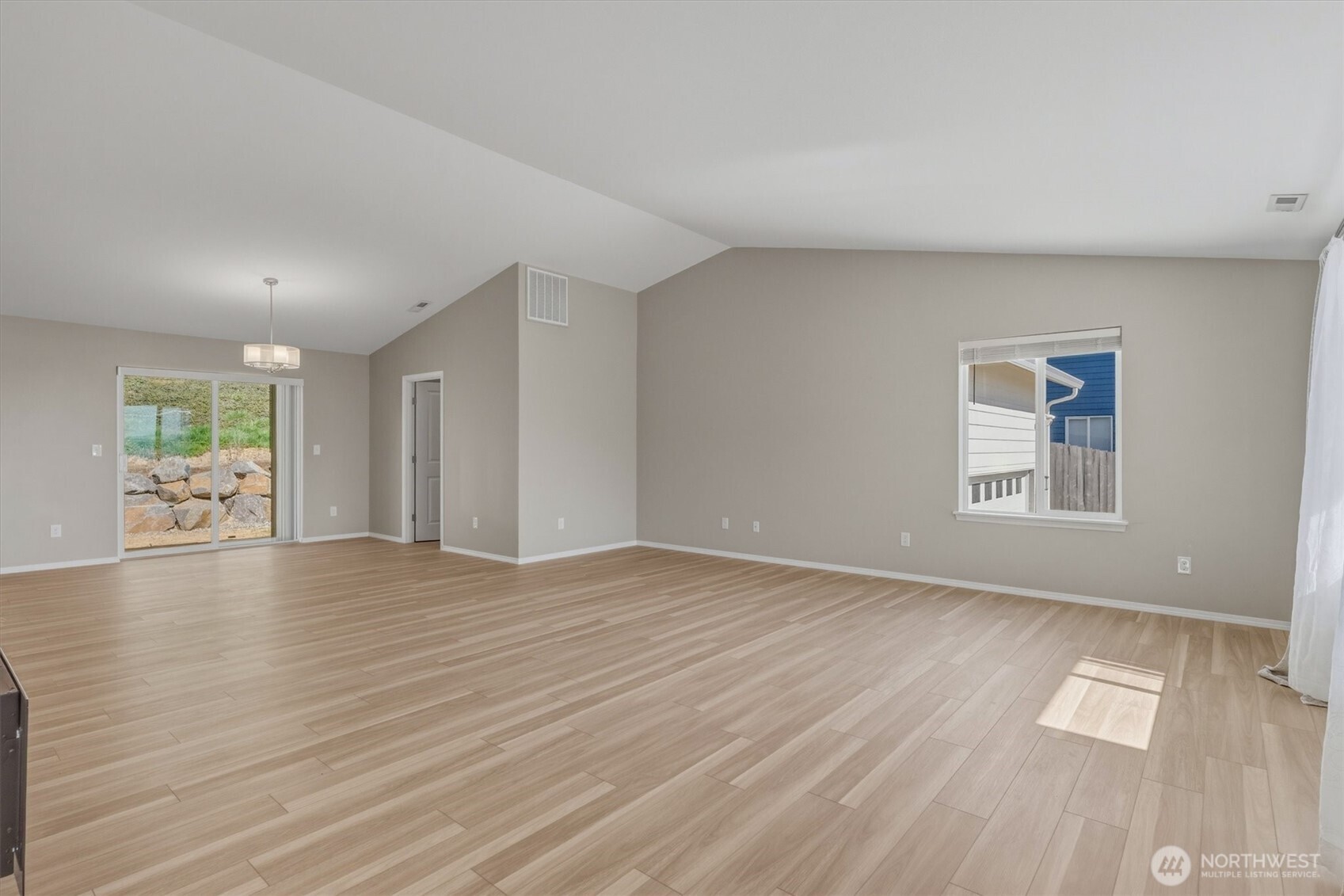 9 Curtis Longview WA 98632
