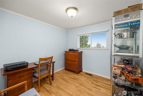 7627 NE 202nd Place Kenmore WA 98028