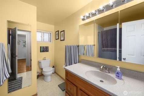 7627 NE 202nd Place Kenmore WA 98028