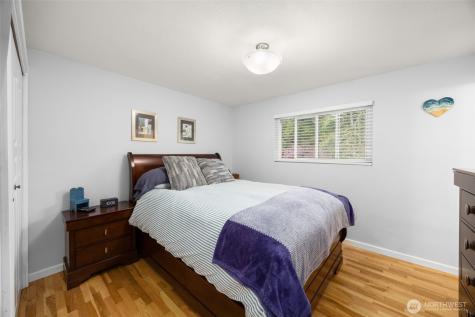 7627 NE 202nd Place Kenmore WA 98028