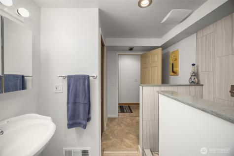 7627 NE 202nd Place Kenmore WA 98028