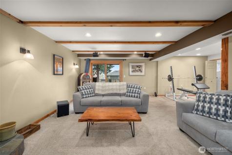 7627 NE 202nd Place Kenmore WA 98028