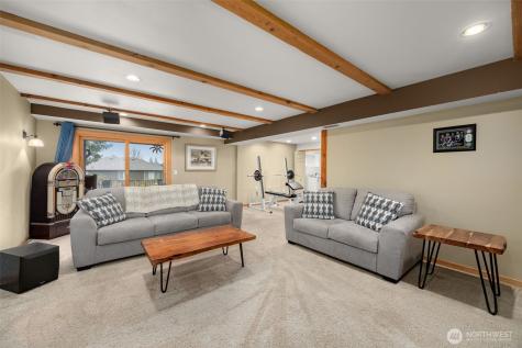 7627 NE 202nd Place Kenmore WA 98028