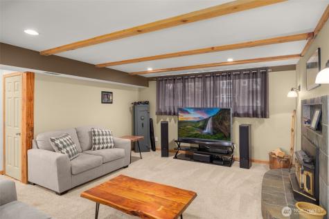 7627 NE 202nd Place Kenmore WA 98028