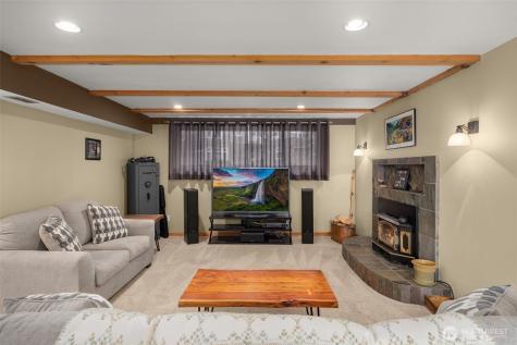 7627 NE 202nd Place Kenmore WA 98028