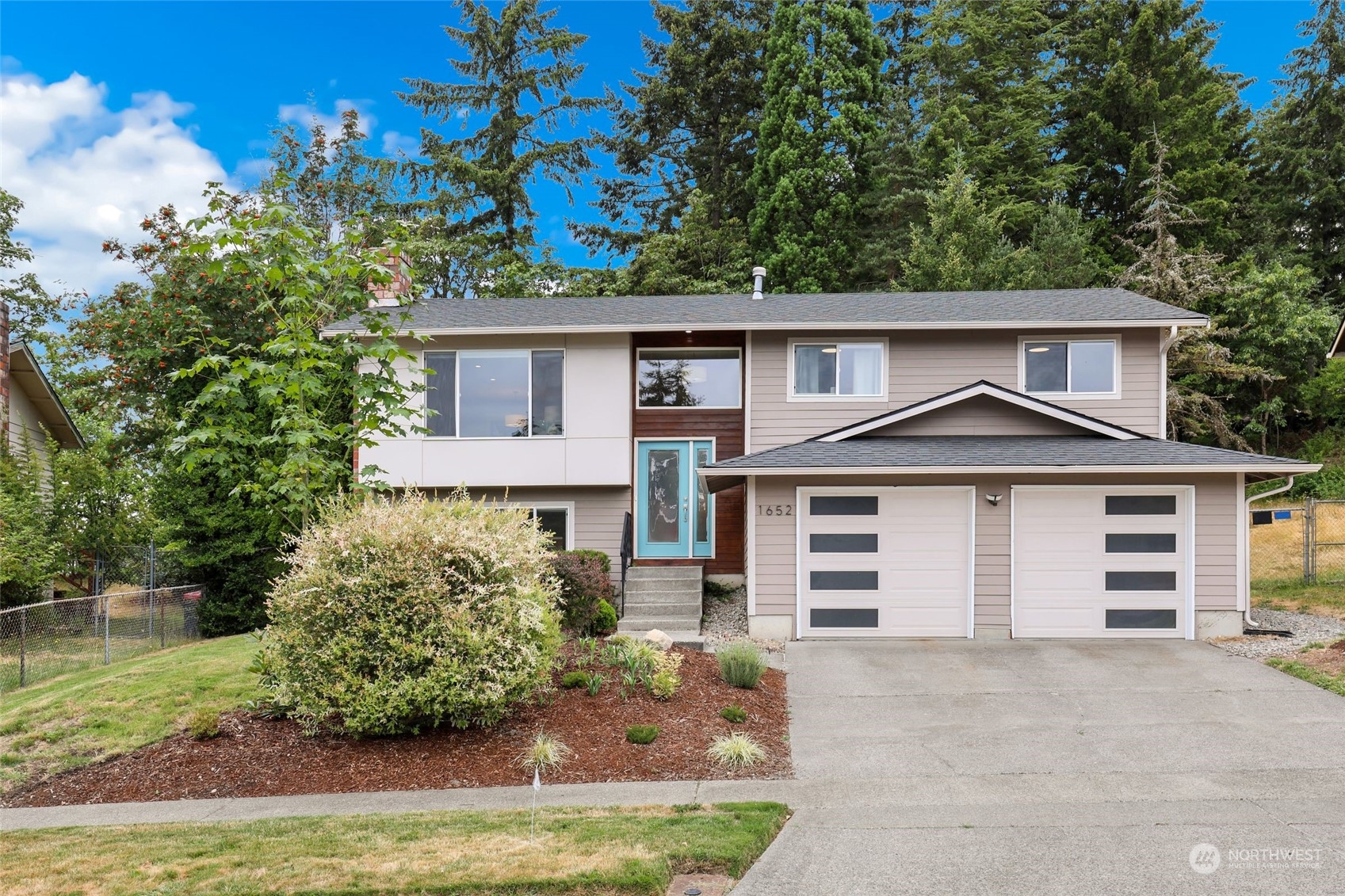 1652 Index Avenue Se Renton WA 98058