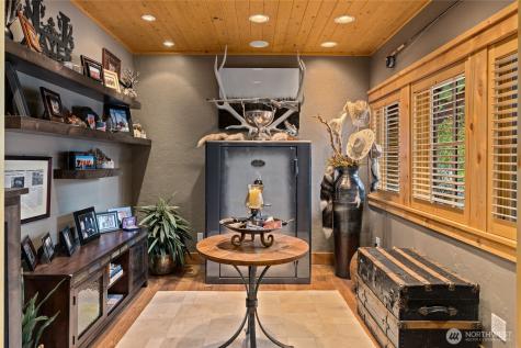 820 Iron Monarch Loop Cle Elum WA 98922