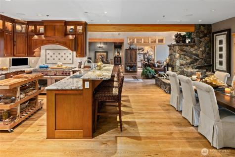 820 Iron Monarch Loop Cle Elum WA 98922