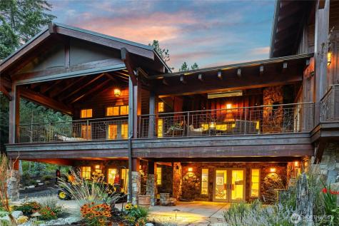 820 Iron Monarch Loop Cle Elum WA 98922