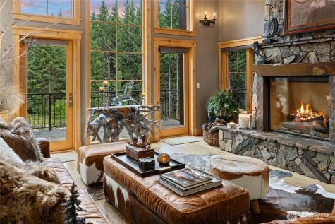 820 Iron Monarch Loop Cle Elum WA 98922