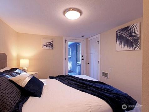 23004 52nd Avenue W Mountlake Terrace WA 98043