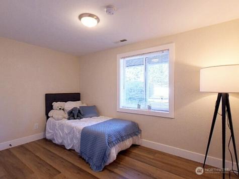 23004 52nd Avenue W Mountlake Terrace WA 98043