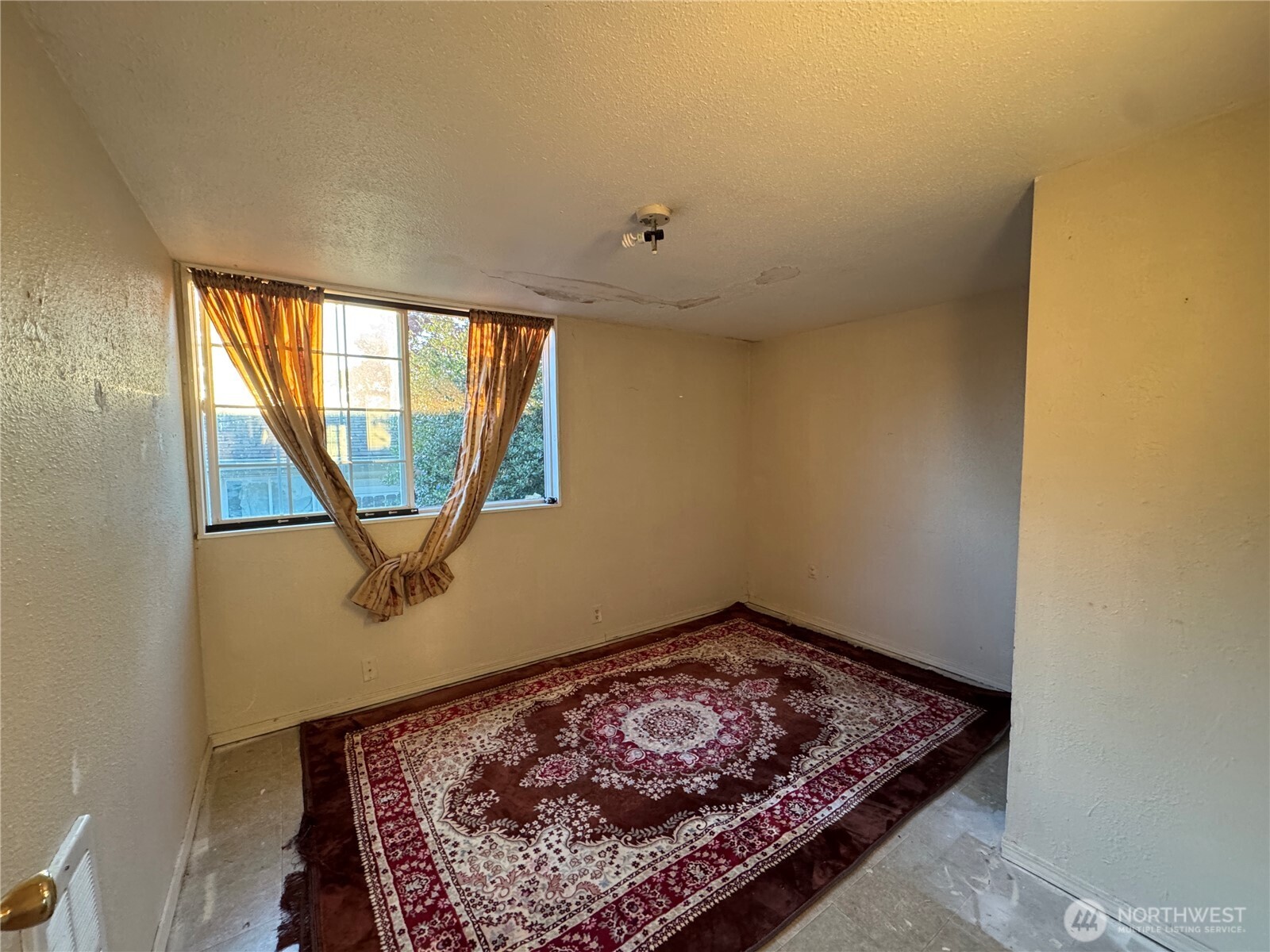 17205 33rd Avenue S Burien WA 98188