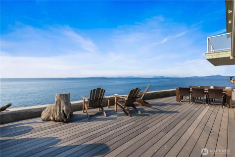 2597 West Beach Road Oak Harbor WA 98277
