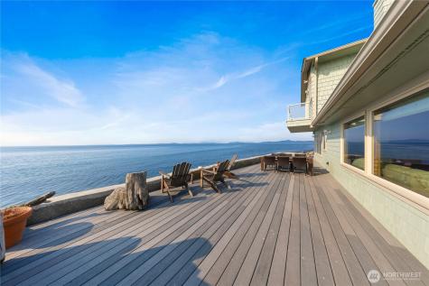 2597 West Beach Road Oak Harbor WA 98277