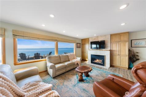 2597 West Beach Road Oak Harbor WA 98277