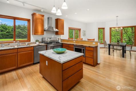 14730 75th Avenue NE Kenmore WA 98028