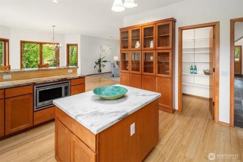 14730 75th Avenue NE Kenmore WA 98028