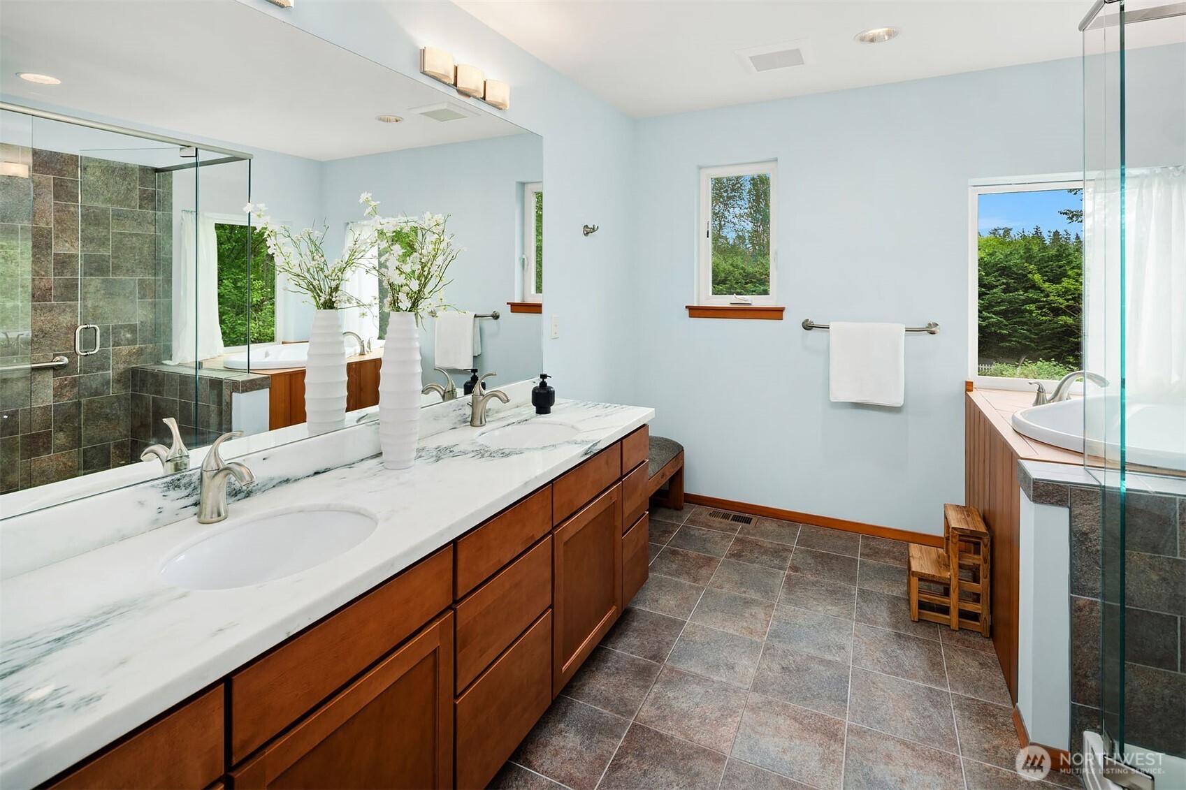 14730 75th Avenue NE Kenmore WA 98028