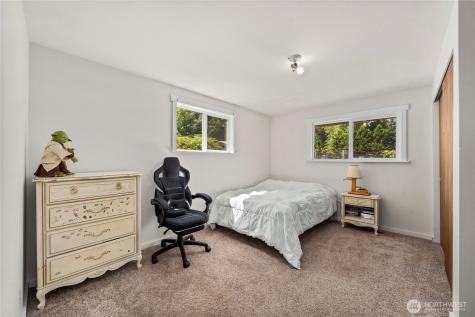 18201 Renton Maple Valley Road SE Maple Valley WA 98038