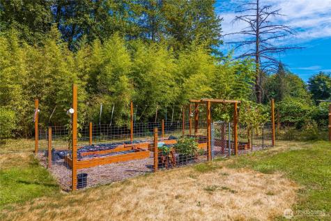 18201 Renton Maple Valley Road SE Maple Valley WA 98038