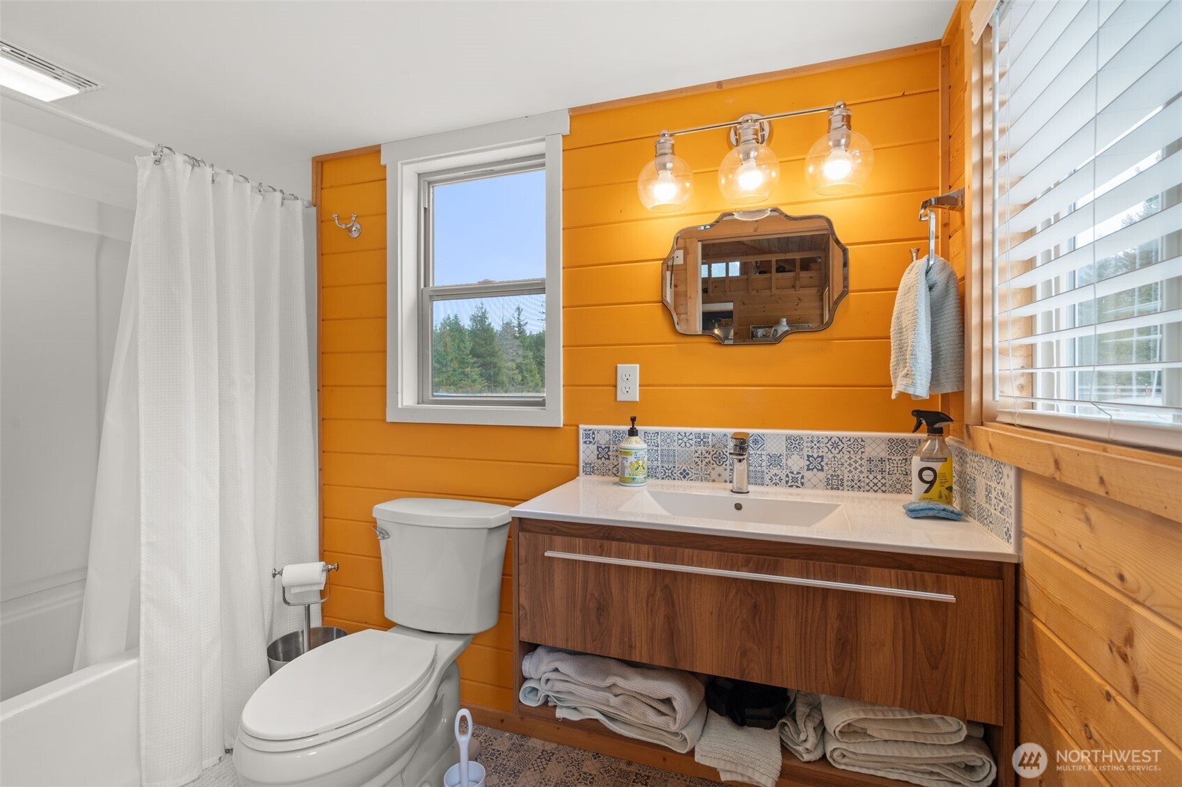216 Eagle Peak Drive Packwood WA 98361