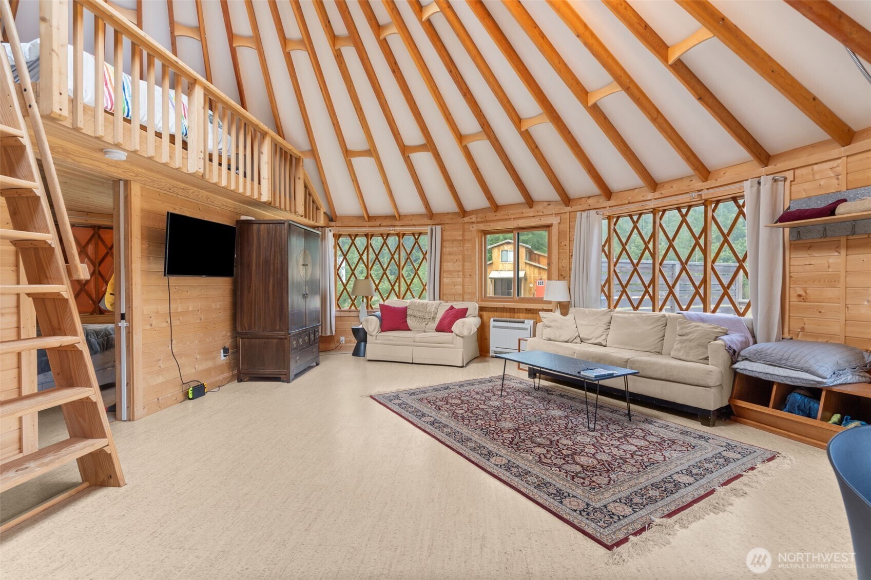 216 Eagle Peak Drive Packwood WA 98361