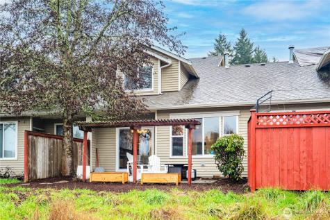 12704 64th Avenue E Puyallup WA 98373