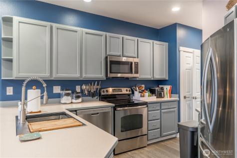 12704 64th Avenue E Puyallup WA 98373