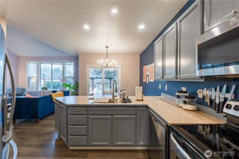 12704 64th Avenue E Puyallup WA 98373