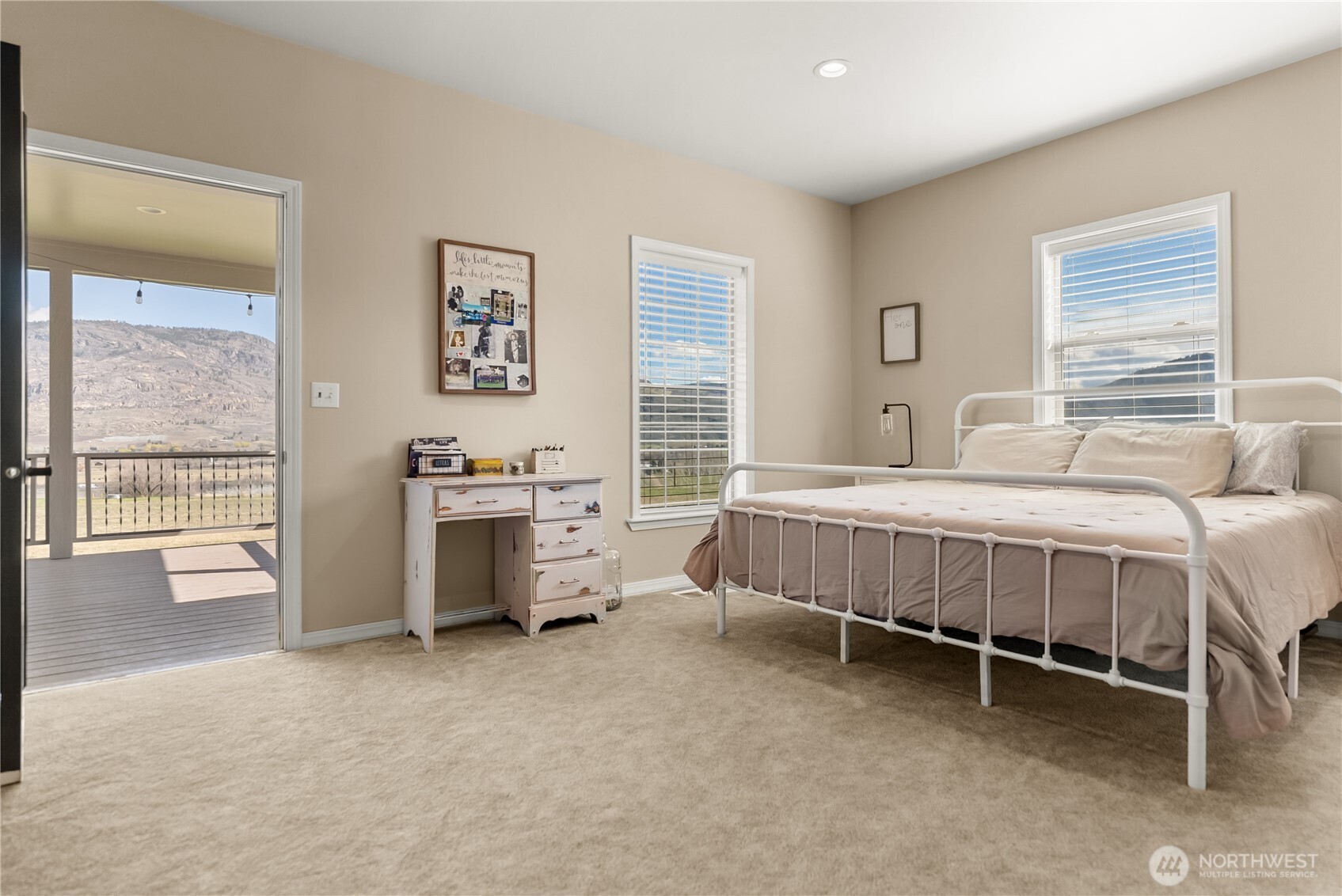 31 Rooster Flats Oroville WA 98844