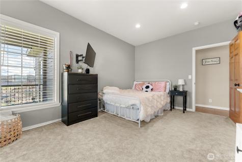 31 Rooster Flats Oroville WA 98844