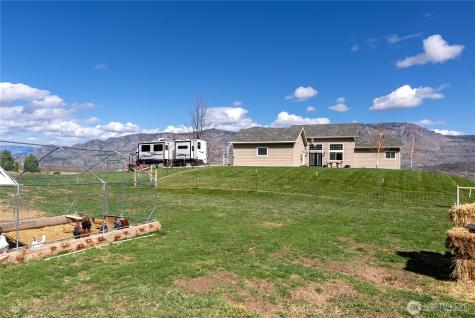 31 Rooster Flats Oroville WA 98844