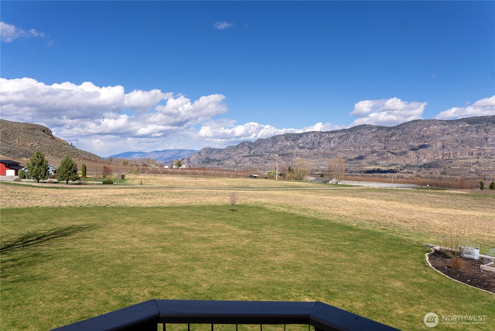 31 Rooster Flats Oroville WA 98844