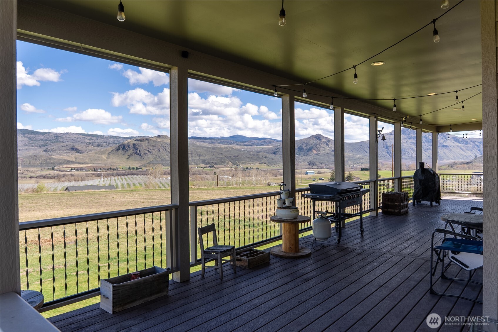 31 Rooster Flats Oroville WA 98844