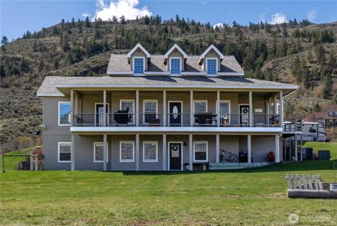 31 Rooster Flats Oroville WA 98844