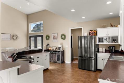 31 Rooster Flats Oroville WA 98844