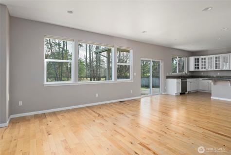 2722 SW Fairway Point Drive Oak Harbor WA 98277