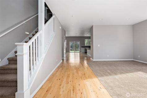 2722 SW Fairway Point Drive Oak Harbor WA 98277