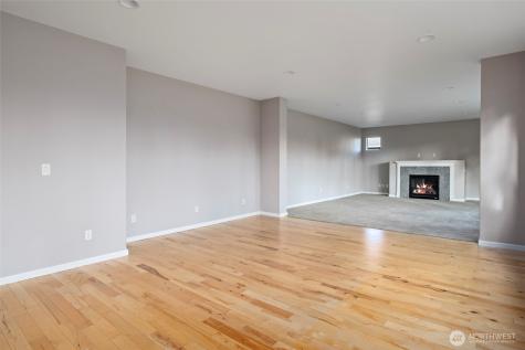 2722 SW Fairway Point Drive Oak Harbor WA 98277