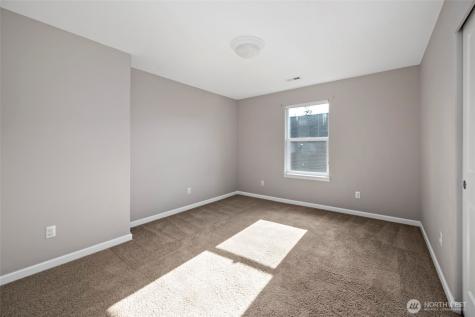 2722 SW Fairway Point Drive Oak Harbor WA 98277