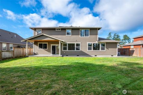 2722 SW Fairway Point Drive Oak Harbor WA 98277