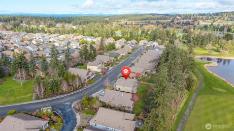 2722 SW Fairway Point Drive Oak Harbor WA 98277