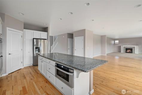 2722 SW Fairway Point Drive Oak Harbor WA 98277