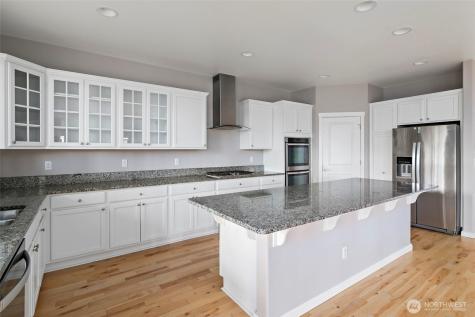 2722 SW Fairway Point Drive Oak Harbor WA 98277