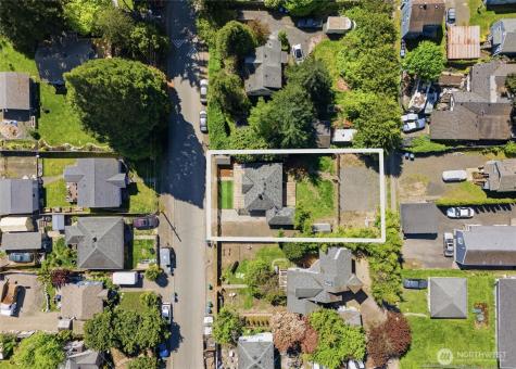1329 N Cambrian Avenue Bremerton WA 98312
