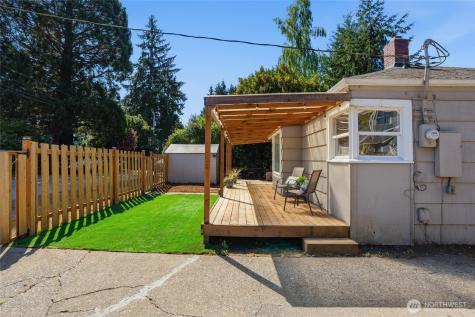 1329 N Cambrian Avenue Bremerton WA 98312