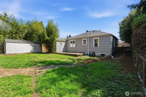 1329 N Cambrian Avenue Bremerton WA 98312